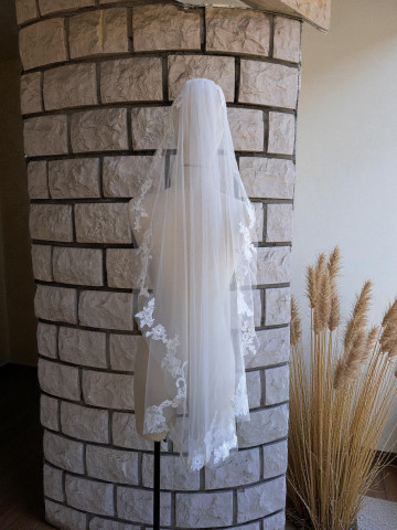 Voile de mariée avec appliques en dentelle – sur mesure