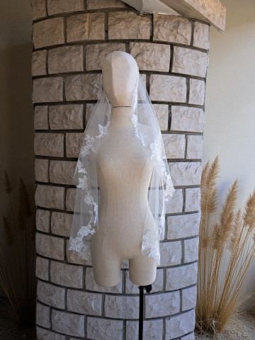 Voile de mariée avec appliques en dentelle – sur mesure