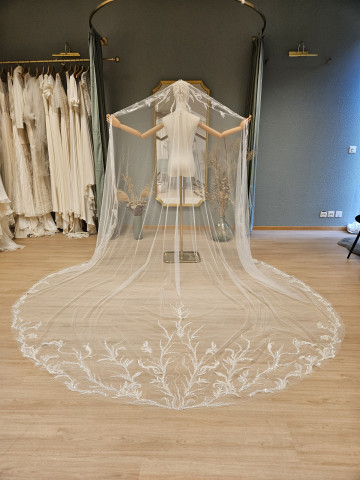 Voile de Mariée Royal « Grand Majesté » – Format XXL 3m x 3,5m