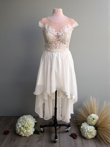 Ensemble Blouse et Jupe Asymétrique en Tulle et Chiffon – Personnalisable sur Mesure